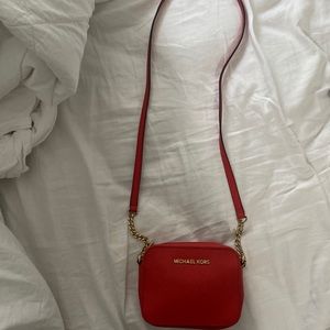Michael Kors Leather Crossbody bag